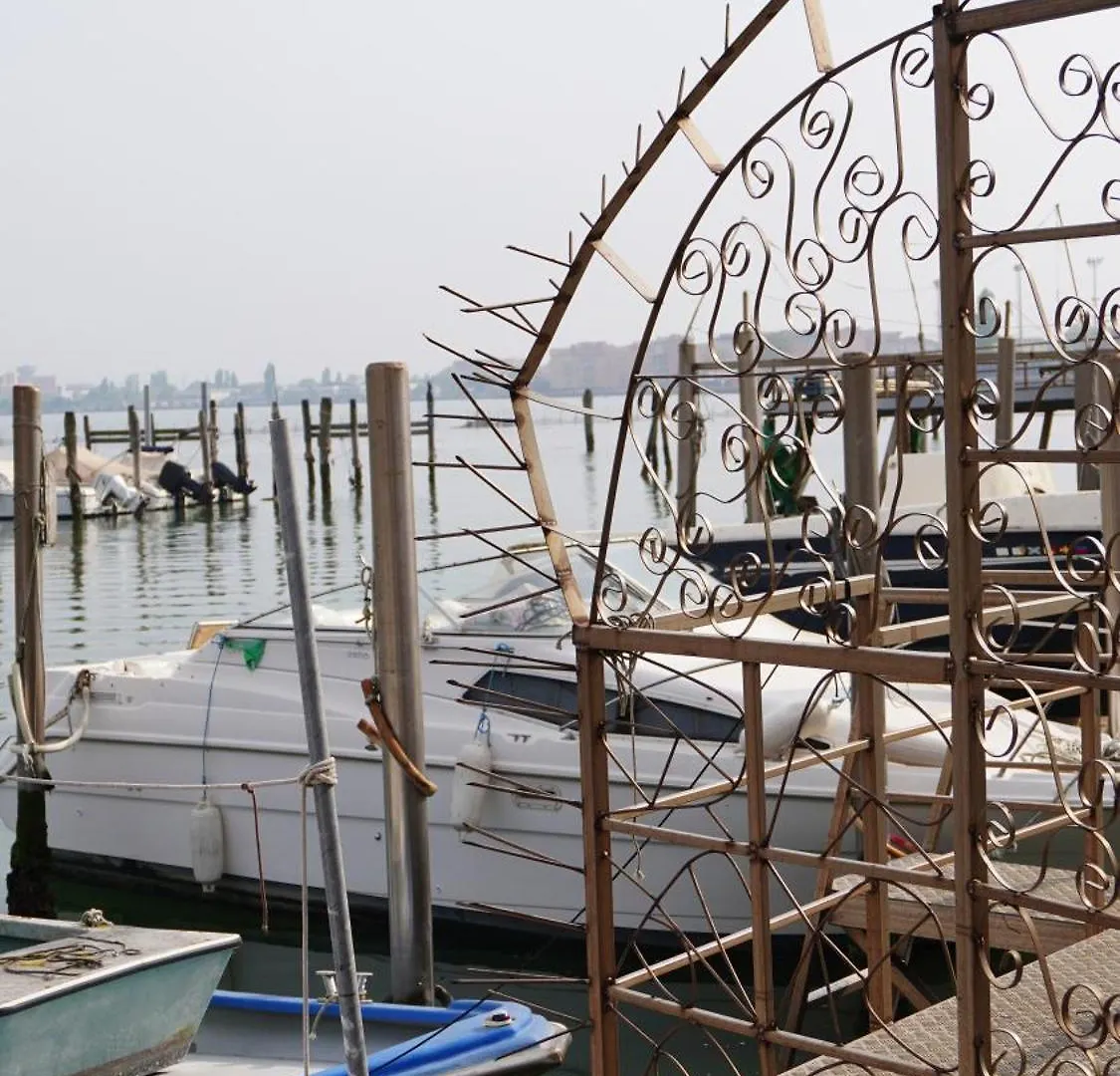 Aqua Alta Apartment Chioggia 0*,
